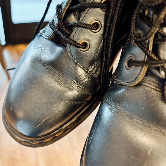 Doc Martens // Black Boots - Picture 3 of 6